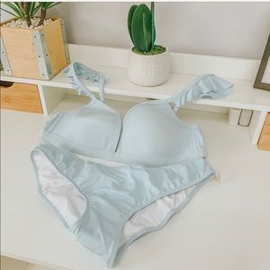 victoria’s secret baby blue bathing suit set🐳☁️